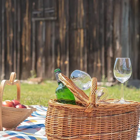 Deer's Hill - Sauna, Hot Tub, Garden - Happy Ferienhaus