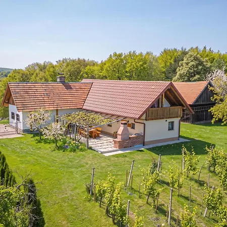 Deer's Hill - Sauna, Hot Tub, Garden - Happy Holiday home *