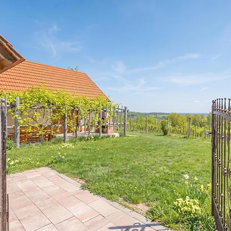 Deer's Hill - Sauna, Hot Tub, Garden - Happy * Mala Nedelja